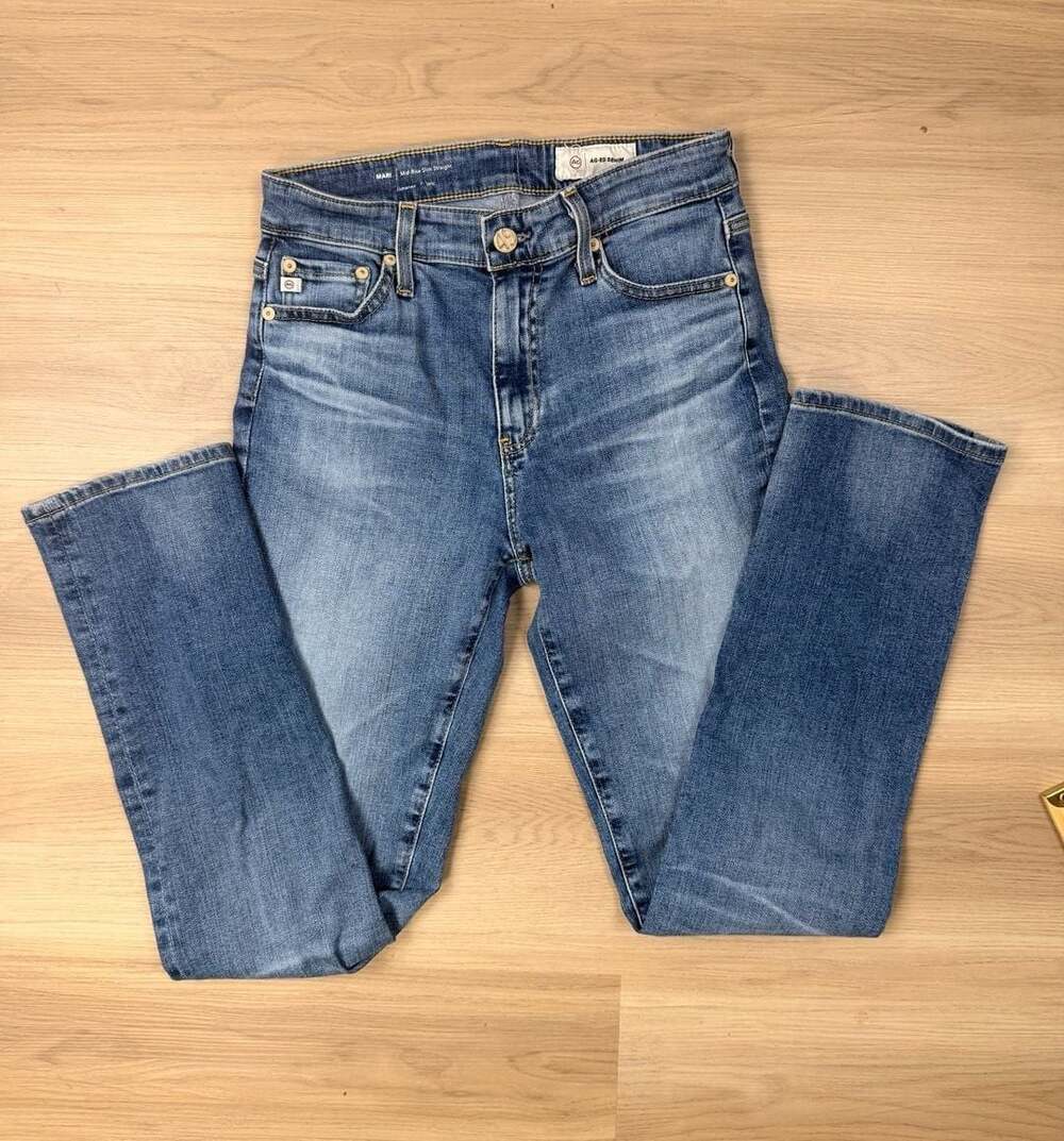 AG Adriano Goldschmied Mari Mid-Rise Slim Straight Jeans 26” waist